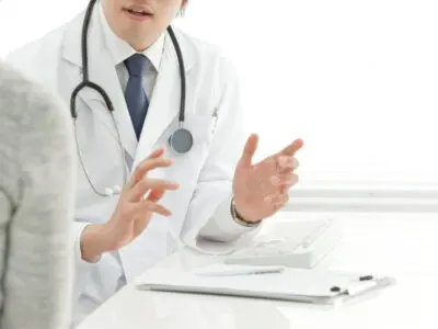 doctor giving a consultation