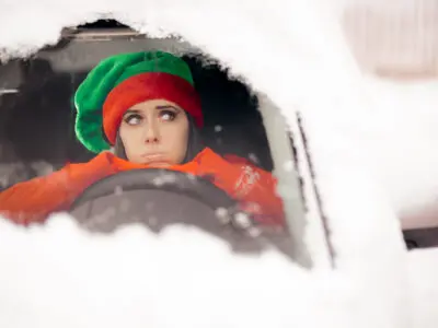 Santa driver stuck on snowfall storm being late for Xmas